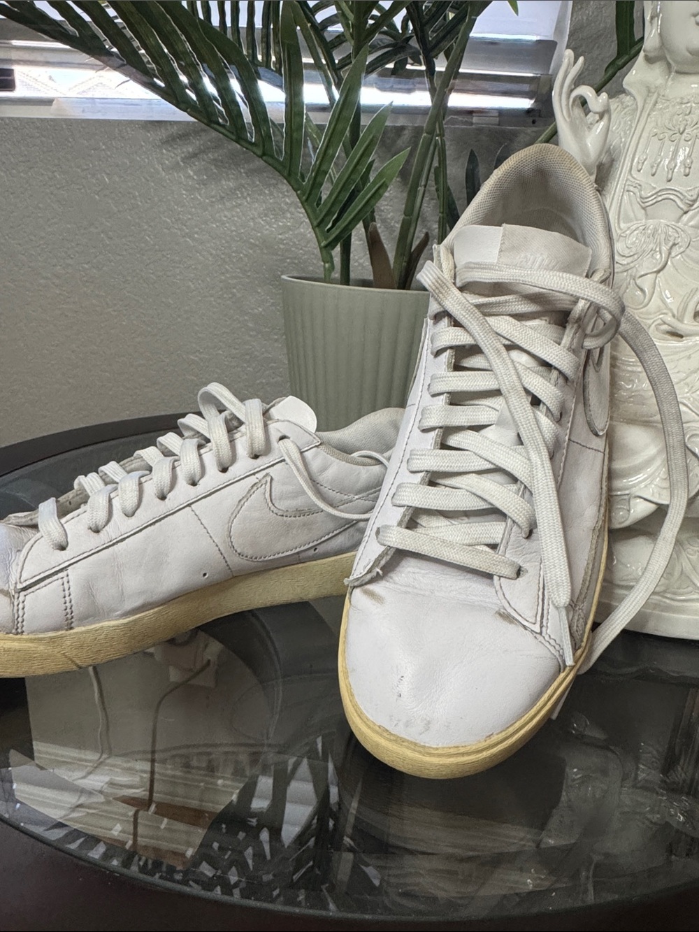 Nike Women’s Court leather sneakers